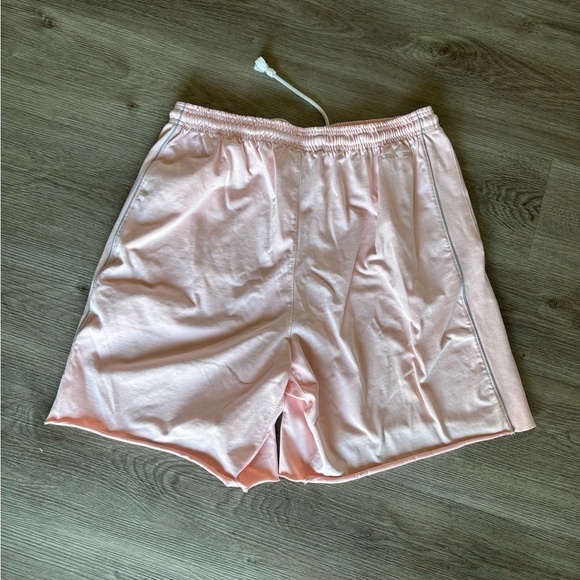 Nike Standard Issue Printing Logo Solid Straight Shorts Pink - Picture 8 of 10